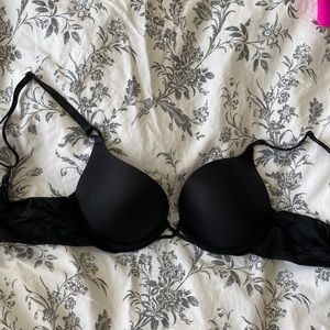 victoria’s secret bombshell bra